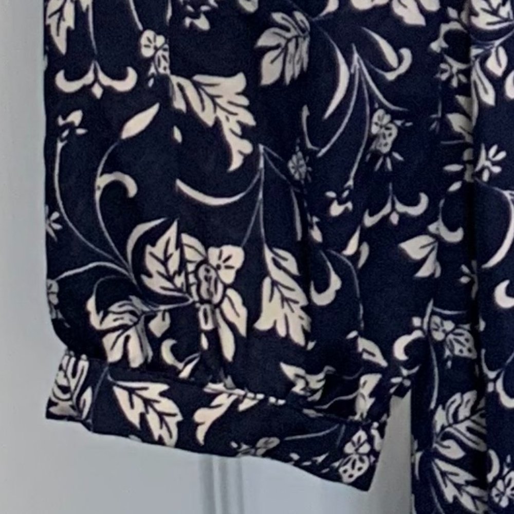 Floral Express Dress - Picture 6 of 7